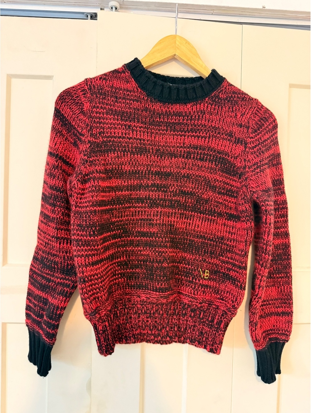 Victoria Beckham 100% wool red & black knit sweater size 10-12 youth kids